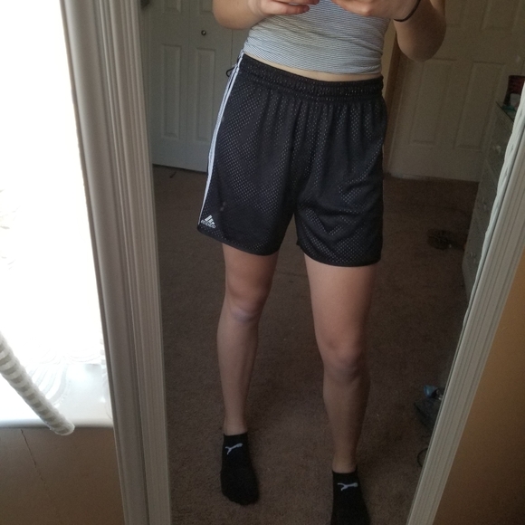 Activewear shorts - Picture 2 of 2